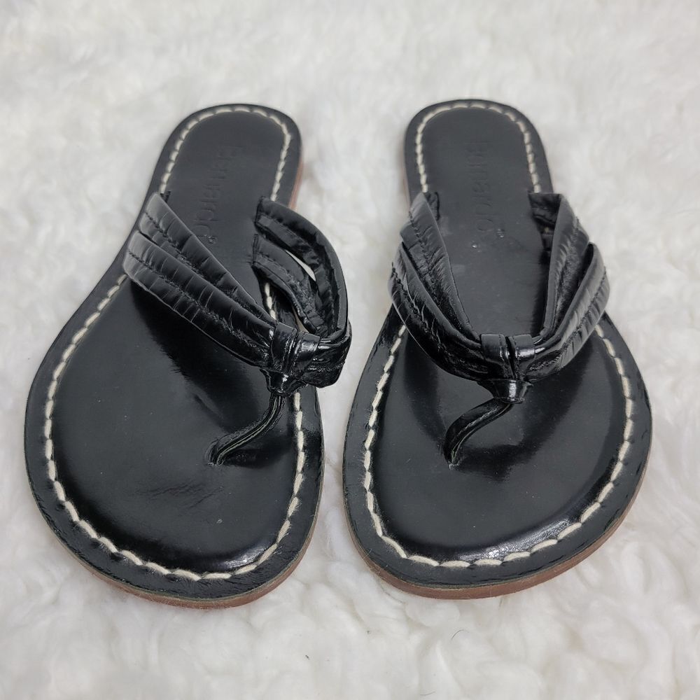 Bernardo Miami Women's Size 6 Black Leather Sandals Shoes - Picture 2 of 9